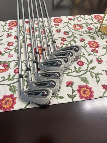 Men's Wilson Staff Staff Pi5 Right Handed Iron Set Stiff Flex Steel Shaft (Used)