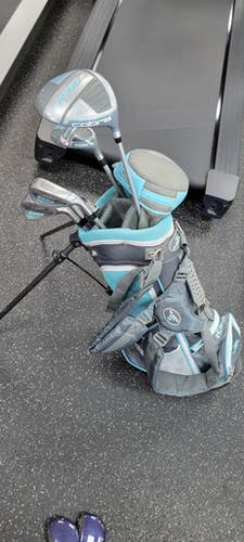 Used Cobra KING JR DRIVER IS 34INCH Jr Package Set RH None 7 Piece 11497-C000152605