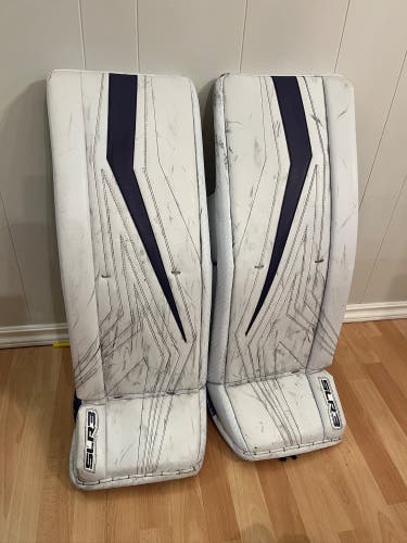 34" 2023 Vaughn SLR3 Pro Carbon Goalie Leg Pads (Used)
