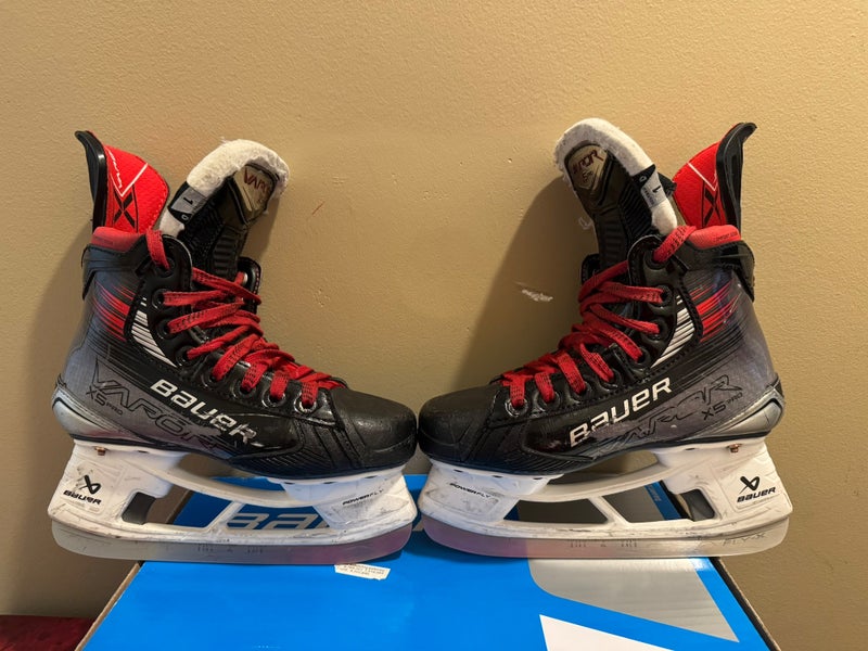 Bauer Vapor X5 Pro Hockey Skates Regular Width Size 1 (Used)