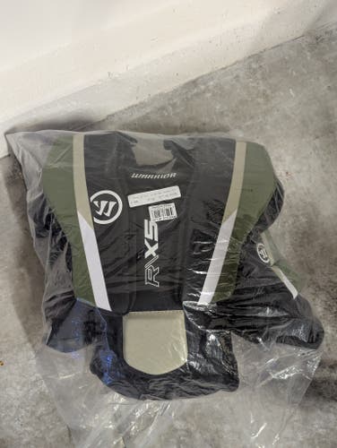 Warrior R\X5 Junior Lg/XLg Goalie Chest Protector
