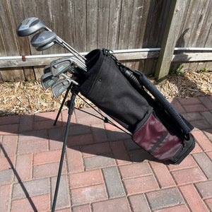 Women's Dunlop Right Handed Clubs (Full Set) (Used)