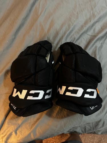 CCM HGJS Gloves 14" Pro Stock (Used)
