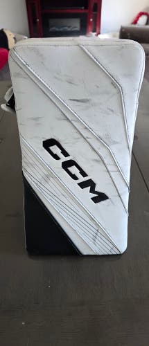 CCM Extreme Flex E6.9 Regular (Used)