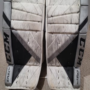 34" CCM Extreme Flex 5.9 Goalie Leg Pads (Used)