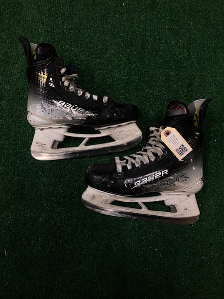 Bauer Vapor Hyperlite 2 Hockey Skates | Intermediate 5 (Fit 1)