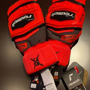 New with Tags Reusch Worldcup Warrior GS Mittens (New)