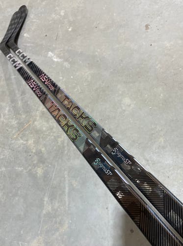 2 PACK CCM ASV-PRO Pro Stock Hockey Stick 105 Flex P90 Right 4881