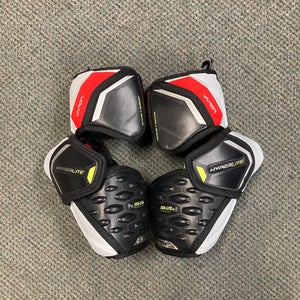 Intermediate Medium Bauer Vapor Hyperlite Elbow Pads