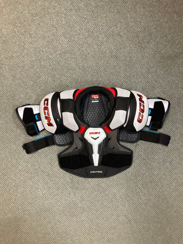 Junior Large CCM Control Shoulder Pads