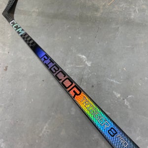 CCM Trigger 8 Pro Stock Hockey Stick Grip 85 Flex P28 Right 4803