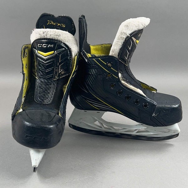 CCM Tacks Ultra Size 13.5Y Hockey Goalie Skates