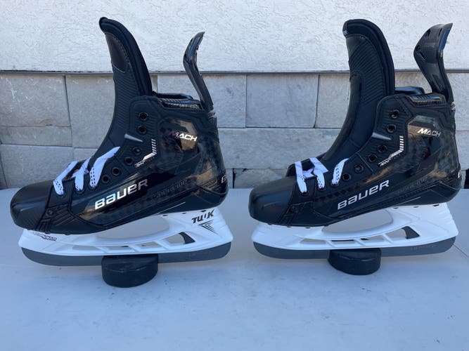 Bauer Supreme Mach Mens Pro Stock Size 7.5 Hockey Skates MIC 987012