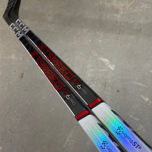 CCM JETSPEED FT6 PRO 2 PACK Pro Stock Hockey Stick Grip P90M 95 Flex Right 4825