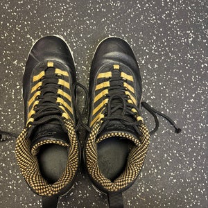 Unisex Size M 10.0 (W 11.0) Nike Cleats Mid Top Molded Cleats (Used)
