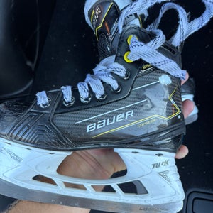 2024 Bauer Supreme Ignite Pro Hockey Skates Regular Width Size 2 (Used)