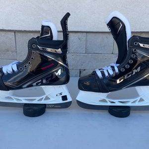 CCM RibCor 100K Mens Pro Stock Size 8.5 Hockey Skates MIC 54376