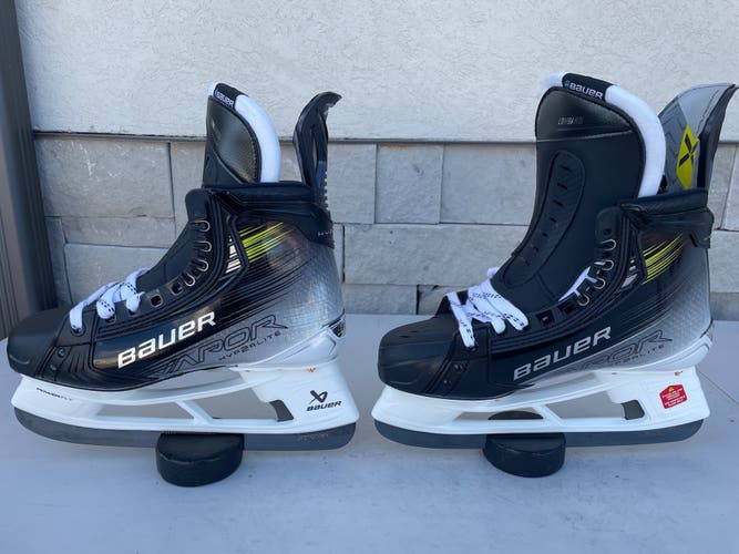 Bauer Vapor Hyp2rlite Mens Pro Stock Size 8 Hockey Skates MIC 34896