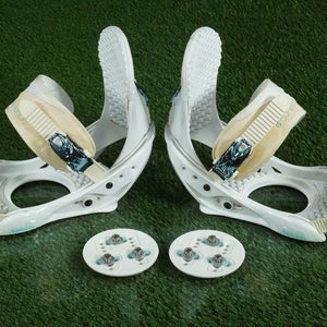 BURTON STILETTOS SNOWBOARD BINDINGS WHITE & BLUE, WOMEN'S SIZE LARGE WITH DISCS