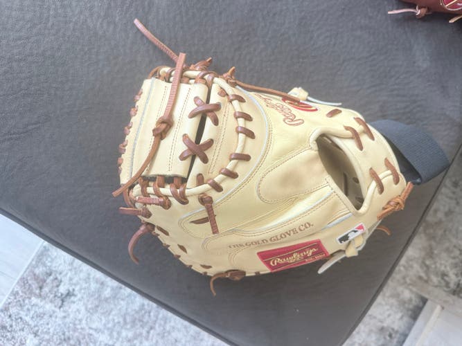 2025 Rawlings Heart of the Hide RH Baseball Glove 34" (Used)
