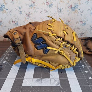 Hatakeyama RH Catcher's TH268Y Baseball Glove 33" (Used)