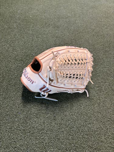 2024 Wilson A2K RH Pitcher's Baseball Glove 11.75" (New)
