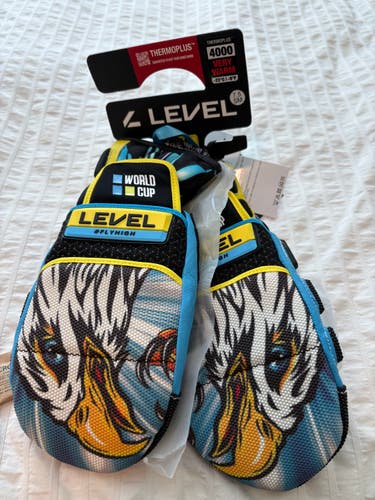 Blue Small Adult Unisex Level Gloves (New)