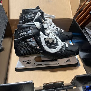 2024 True Catalyst 9X4 Hockey Goalie Skates Regular Width 11.5 (New)