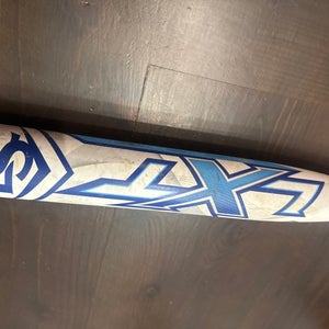 Louisville Slugger LXT Composite Bat (-10) 21 oz 31" (Used)