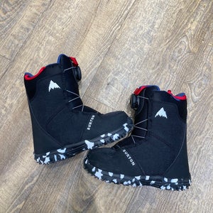 Burton Grom Boa Snowboard Boots | Youth Size 3