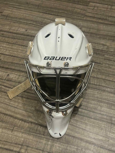 Bauer Hockey Goalie Mask with Cat Eye Cage, Size Senior Type 1