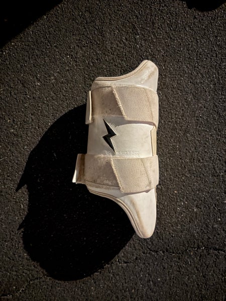 White Senior Shin Guards (Used)