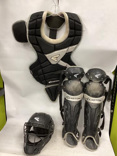 Used Easton GAMETIME ELITE CATCHERS SET Catchers Equipment Other 11851-S000038469