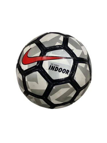 Used Nike DURAVEL INDOOR All Size Soccer Ball White 5 11884-S000053360