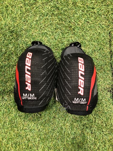 Youth Medium Bauer Lil Sport Elbow Pads (Used)