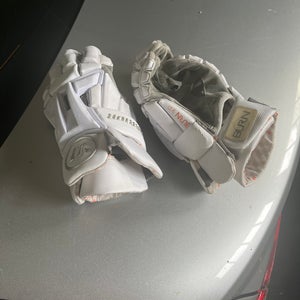 Warrior Burn Lacrosse Gloves Small (Used)