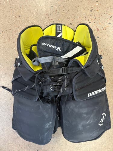 Black Senior XL Warrior Ritual X Hockey Goalie Pants (Used)