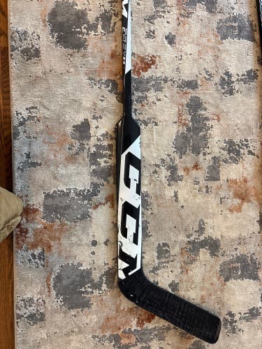Junior CCM EFlex 5.9 Regular Goalie Stick 21" Paddle (Used)