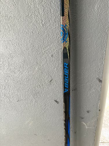 Intermediate Bauer Proto-R Right Handed Hockey Stick P92 Pro Stock (Used)