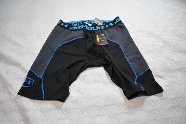 NEW - Under Armour Heat Gear Compression AirVent Slider Shorts, Black, Men's XL