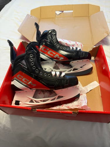 CCM JetSpeed FT6 Pro Hockey Skates 9.5 (New)