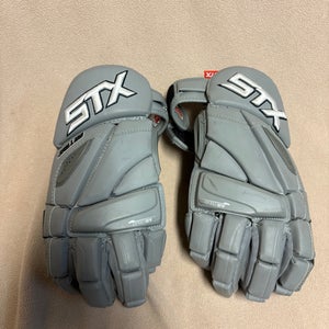 STX Stallion 500 Lacrosse Gloves Large (Used)