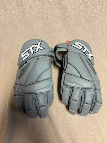 STX Stallion 500 Lacrosse Gloves Large (Used)