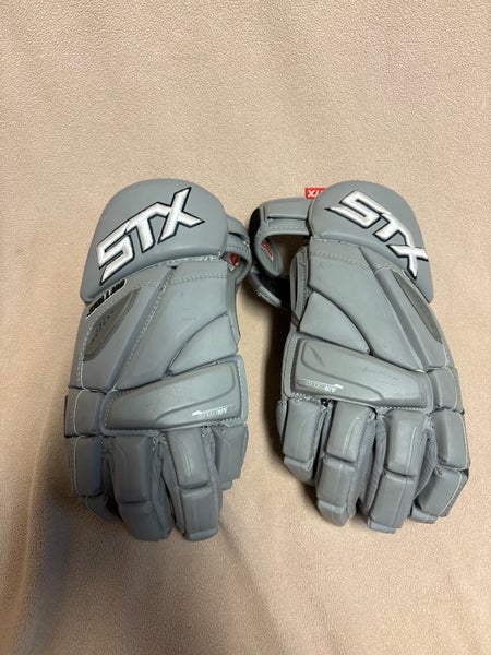 STX Stallion 500 Lacrosse Gloves Large (Used)