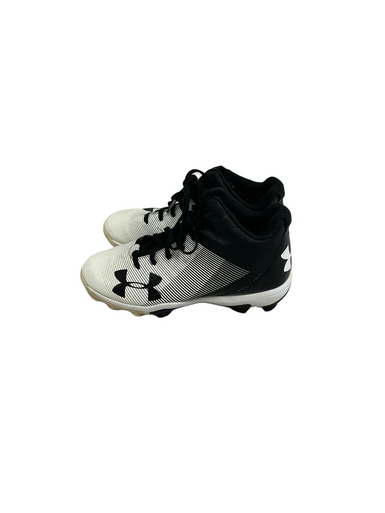 Used Under Armour LEADOFF BB/SB Cleats Black And White Junior 01 11692-S000142177