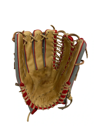 Used Wilson A2000 OT7 BB/SB Glove LH Throw Grey 12 3/4" 11692-S000142204