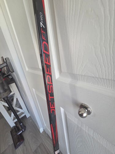 Intermediate CCM Jetspeed FT7 Pro Right Handed Hockey Stick P28 (Used)