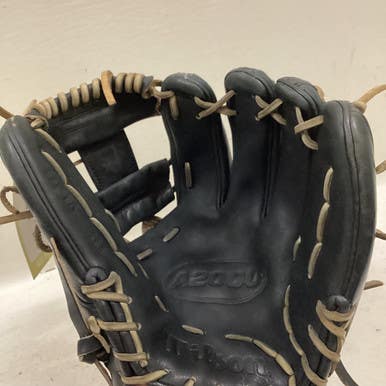 Used Wilson DP15 PRO STOCK BB/SB Glove RH Throw Black 11 1/2" 11725-S000490568