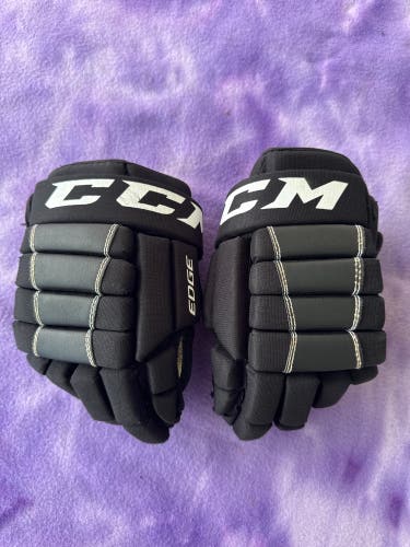 CCM EDGE Hockey Gloves 11" (Used)
