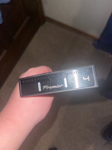 LH Cleveland Huntington Beach Soft 4 Blade Left Hand Putter 35" (Used)
